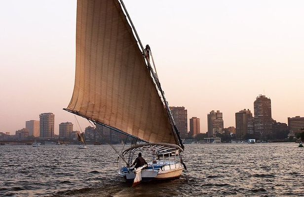 Cairo sailing boat Tours on the Nile by felucca