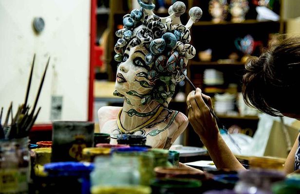 2-Hour Pottery Making Workshop in Ragusa