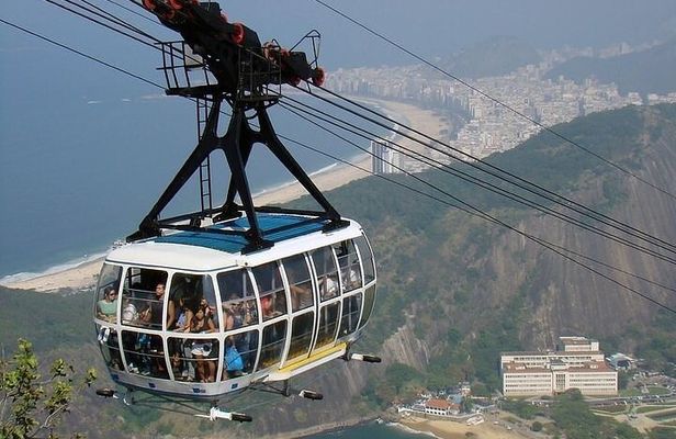 Full-Day Corcovado and Sugarloaf Tour with Barbecue Lunch