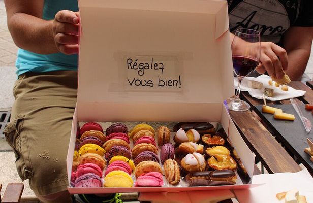 Small Group Tour - Paris Sweet Tooth Stroll