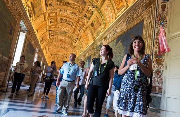 Skip-the-Line Vatican, Sistine Chapel & St. Peter's | Small Group