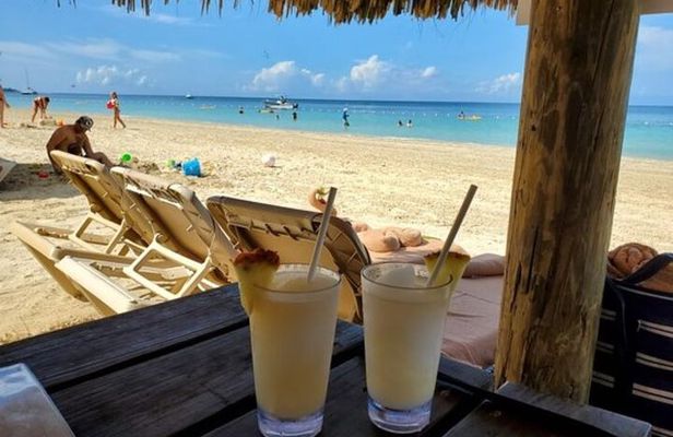 Negril Beach & Rick's Cafe Tour