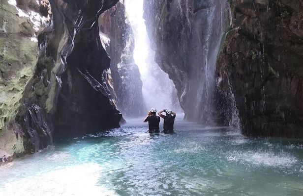 Canyoning in the water - Kourtaliotiko Gorge