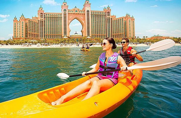 1-Hour Kayaking Experience in Dubai