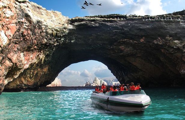 3 Day Tour to Paracas, Huacachina, and Pisco Vineyard