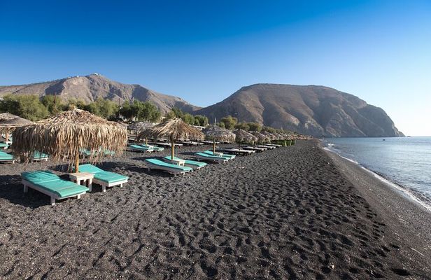 Small Group Santorini Discovery Tour with Lunch and Wine Tasting