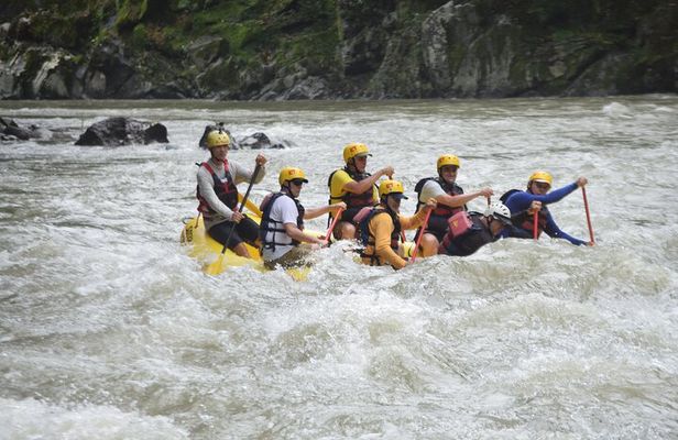 1 day Pacuare River Rafting with Transportation and Lunch