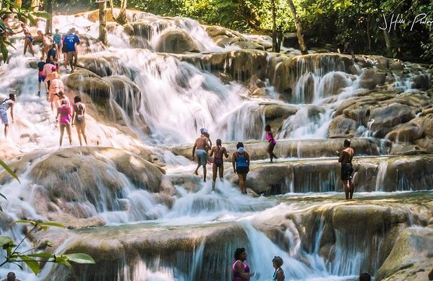 Horseback Riding plus Dunns River Falls Combo Private Tour 