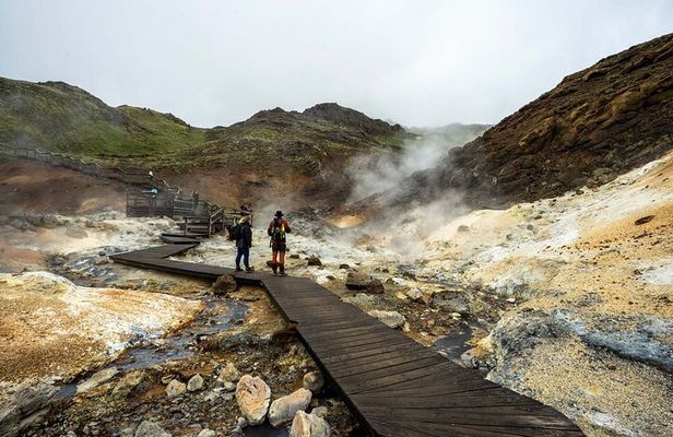 Volcano Circle – Grindavík, Reykjanes Hot Springs & Lava Fields