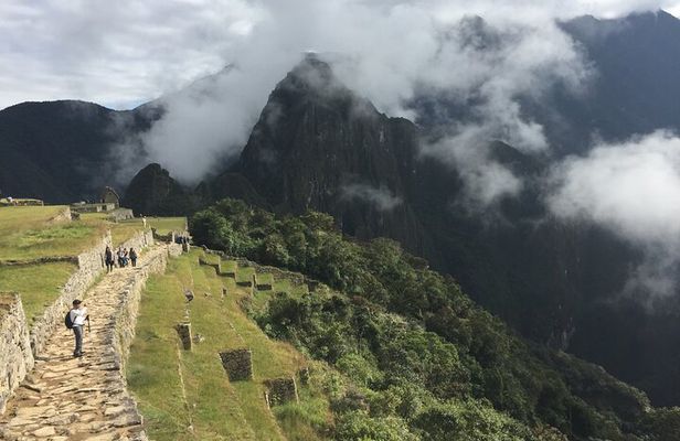 2-Day Private Tour Inka Trail Hiking & Machu Picchu