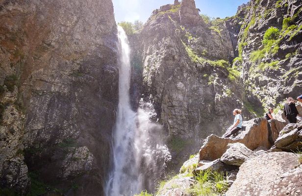 Kazbegi Adventure Day Trip - Hike to Gveleti waterfall plus Gergeti, Ananuri