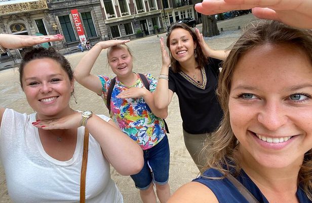 Exciting Murder Mystery - Interactive city walk in Antwerp