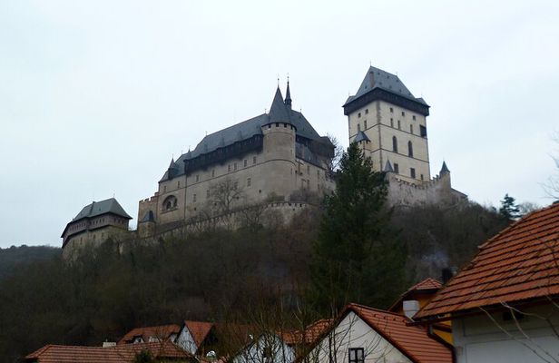 Prague to Karlstejn Trail Running Tour