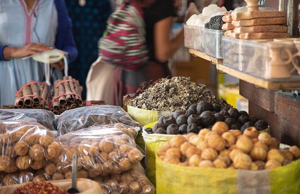 Dubai Souks, Food & Culture Walking Tour