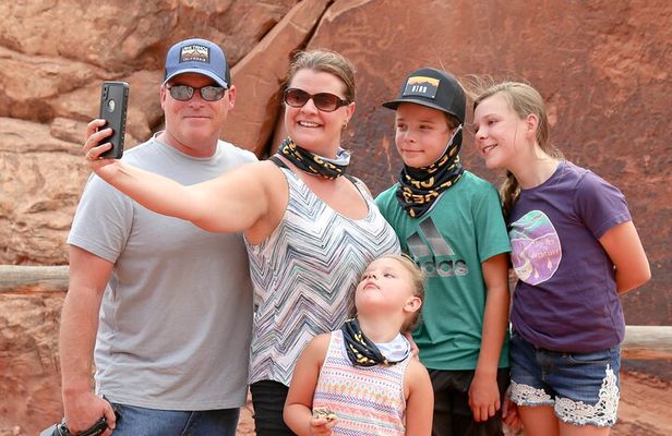 Moab Hurrah Pass Scenic 4x4 Tour