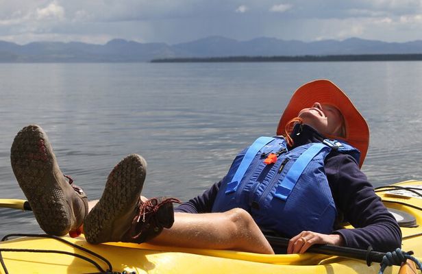 Early Morning Picnic Paddle (Lunch included)