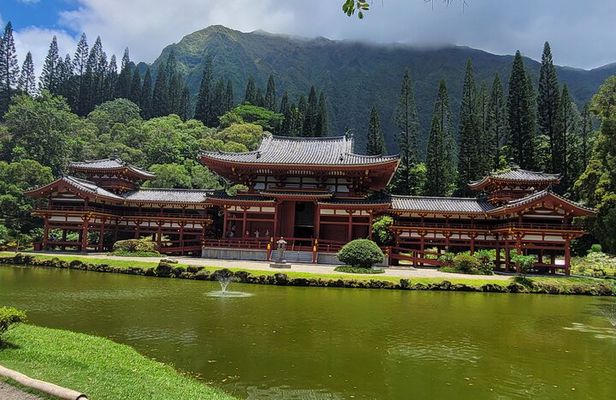 Full-Day Circle Island Guided Tour of Oahu
