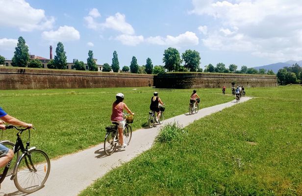 Self-guided Bike Tour from Lucca to Pisa