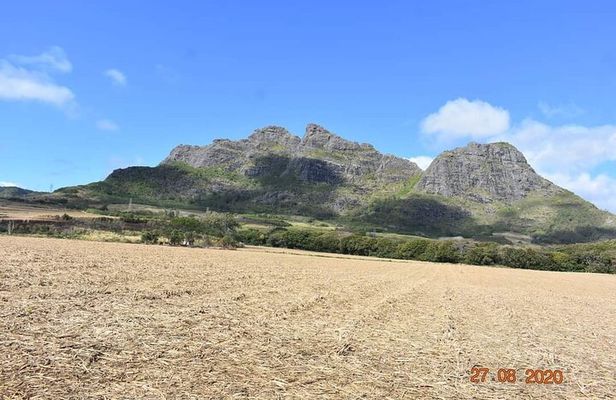 Private hike to the mountain of three mamelles