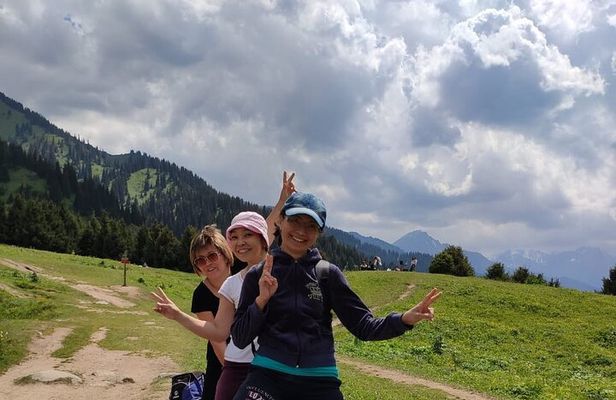 ALmaty mountains hiking tour