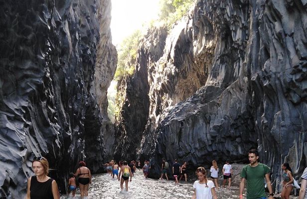 Private tour gorges of the alcantara plus typical village visit