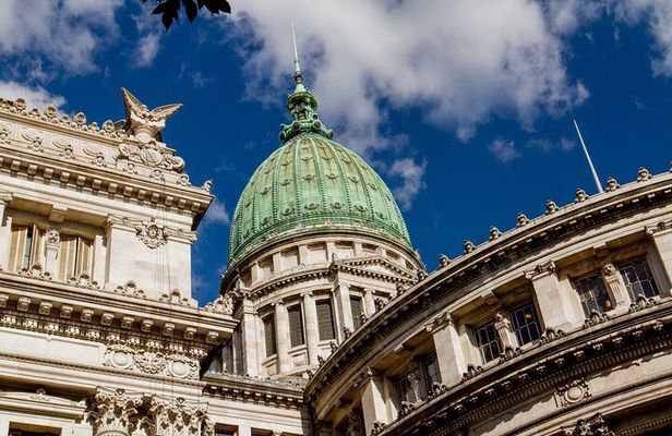 City tour through the City service in private