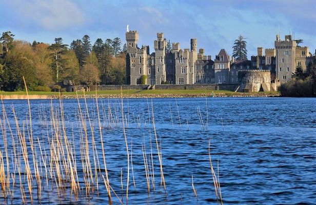 Lough Corrib History and Scenic Lake Cruise from Lisloughrey Pier Tour