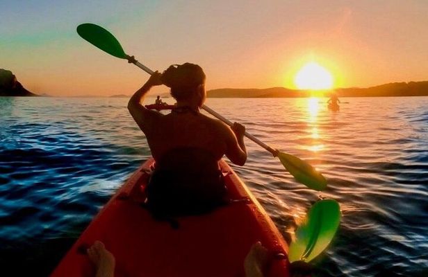 Sunset Kayak Tour with Snorkeling and Local Aperitif