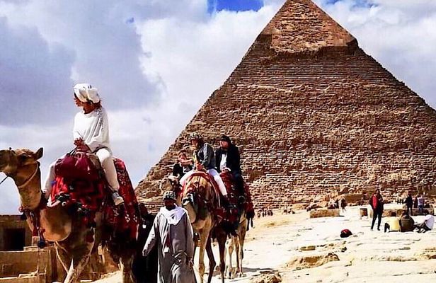 Giza Pyramids, Sakkara and Dahshur Day Tour