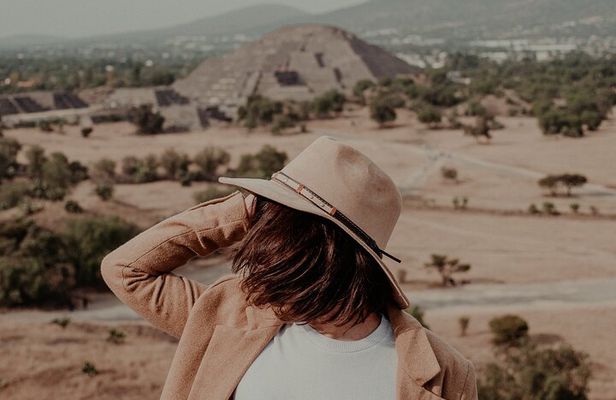 Private Tour Teotihuacan Pyramids and Guadalupe Shrine