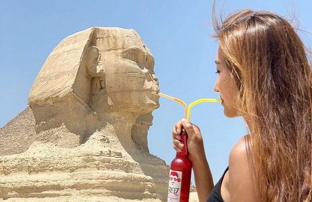 Private Full Day Tours to Pyramids, Sphinx, & Egyptian Antiquities Museum