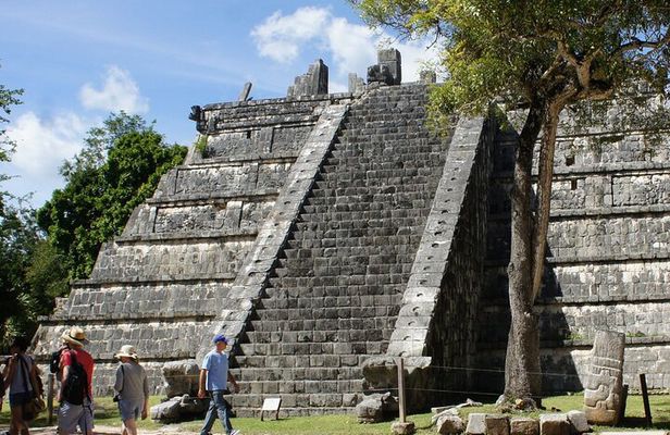 Small group Chichen Itza, Ik Kil &Valladolid All Inclusive tour