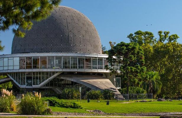 Discover nature at Buenos Aires city “The Palermo Woods”