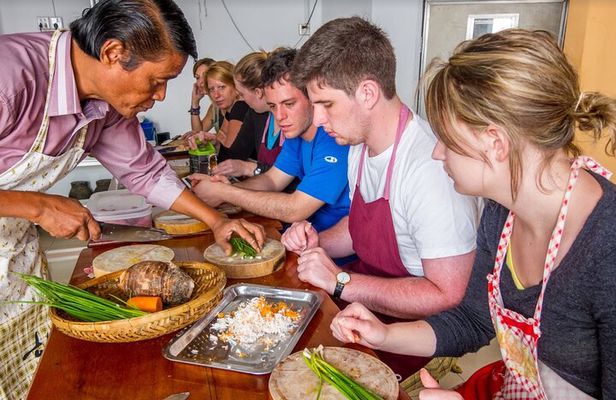 Morning Cooking Class and Market Tour in Siem Reap