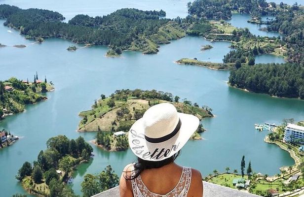 Private Tour to Guatapé and The Rock of El Peñol from Medellín!