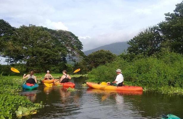 Private Kayaking Experience in Ometepe