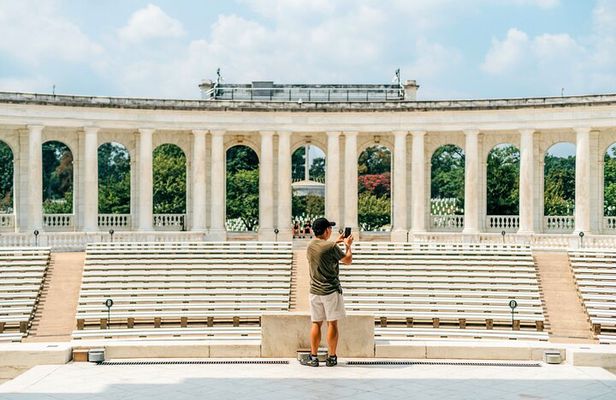 Arlington Cemetery Walk with Tomb Unknown Soldier & JFK Gravesite