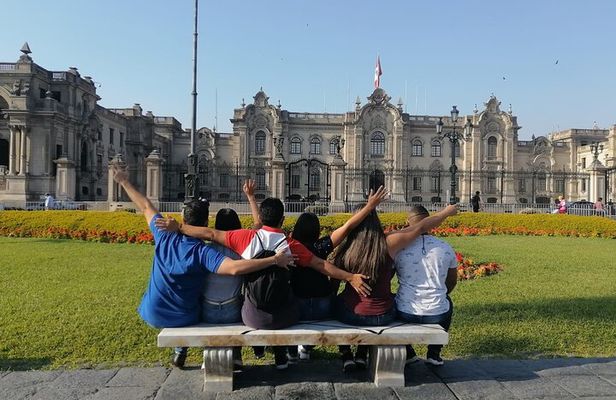 Visits and Tours to the Historic Center Lima and Miraflores