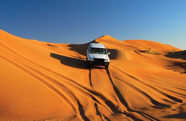 Wahiba Sands and Sur Full Day Private Tour from Muscat