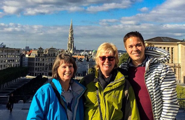 Brussels Politics Tour with a Local Expert: Custom & Private