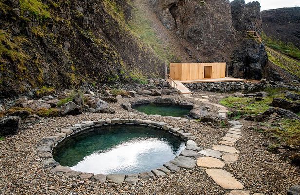 Husafell Canyon Baths Tour