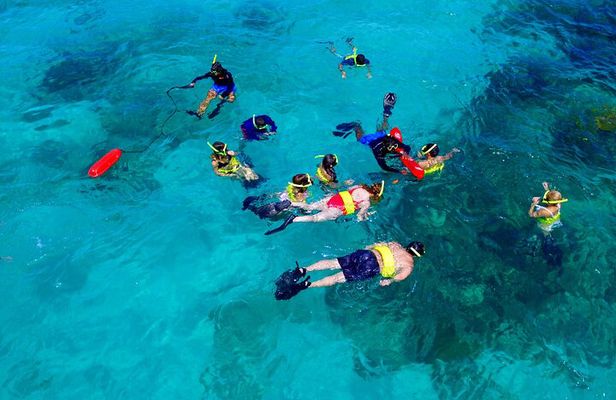 Icacos Island All-Inclusive Snorkel and Boats Tour