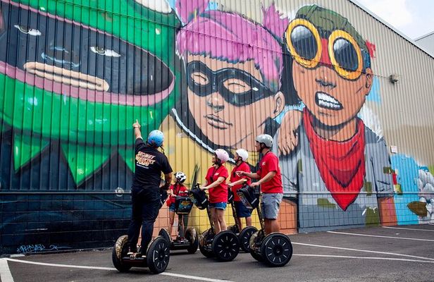 Kaka'ako Segway Adventure: Waterfront Park and Stunning Murals