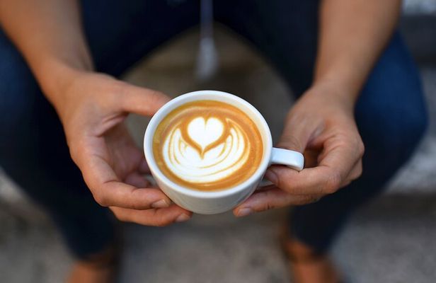 Coffee, storytelling & walk - The best private tour of Split