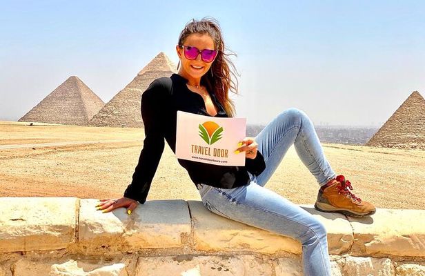 Private Day Tour to Pyramids,Saqqara,Memphis & Dahshur with Lunch and Camel ride
