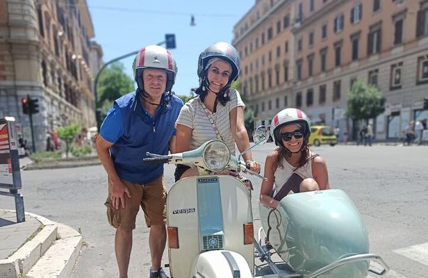 Vespa Sidecar Tour By Night with Pickup