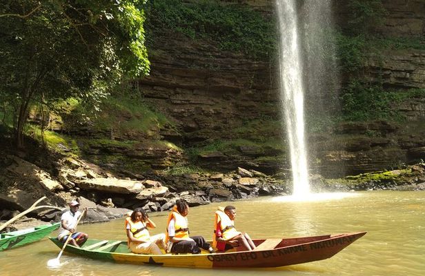 Boti Waterfalls, Koforidua Beads Market & Aburi Garden Tours