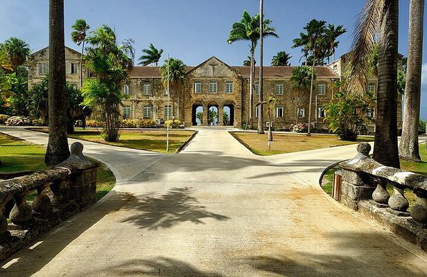 Full-Day 360 Degrees Tour in Barbados with Pick Up