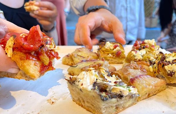 Evening Food Tasting Walking Tour in Trastevere - Rome (SHARED)