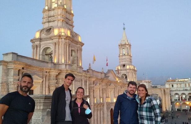 Arequipa City Tour and food and drinks experience